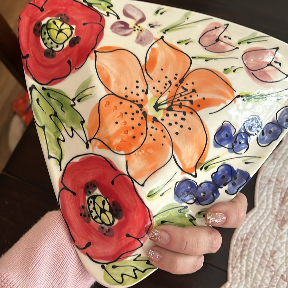 Pottery - Picture 3 of 4